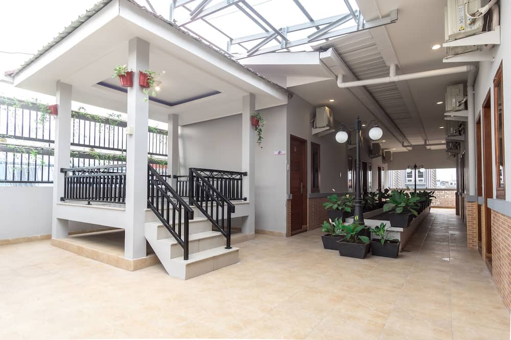 Hotel O Aljadid Near Masjid Raya Al Mashun Sm Raja Medan