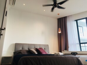 3 chambres, bureau, fer et planche à repasser, Wi-Fi gratuit