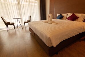 Ropa de cama de alta calidad, decoración individual, escritorio
