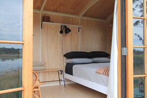 1 chambre, bureau, fer et planche à repasser, Wi-Fi gratuit