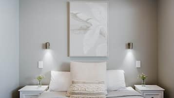 2 bedrooms, individually decorated, individually furnished