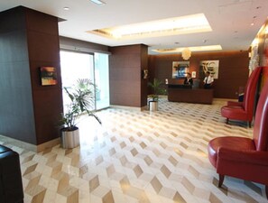 Lobby - 3 Bed Beautiful Home with Awesome View (Dubai)