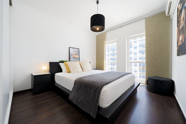 2 bedrooms, soundproofing, iron/ironing board, WiFi