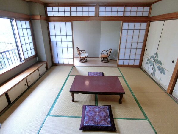 Free WiFi, bed sheets - Toji Stay HIROMIYA (Beppu)