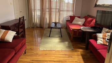 In-room safe, desk, blackout drapes, soundproofing