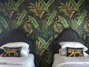 Basic Twin Room, 2 Single Beds, City View