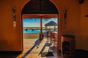 Interior - Laguna Beach (Morondava)