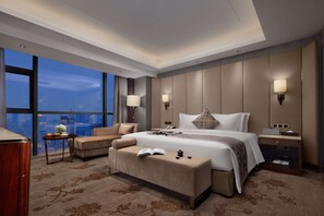 Minibar, két bảo mật tại phòng, màn/rèm cản sáng, phòng cách âm 