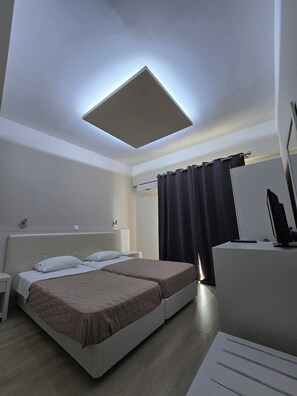 高档床上用品、办公桌、遮光窗帘、隔音