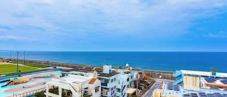 Habitación estándar con 2 camas individuales | Balcón