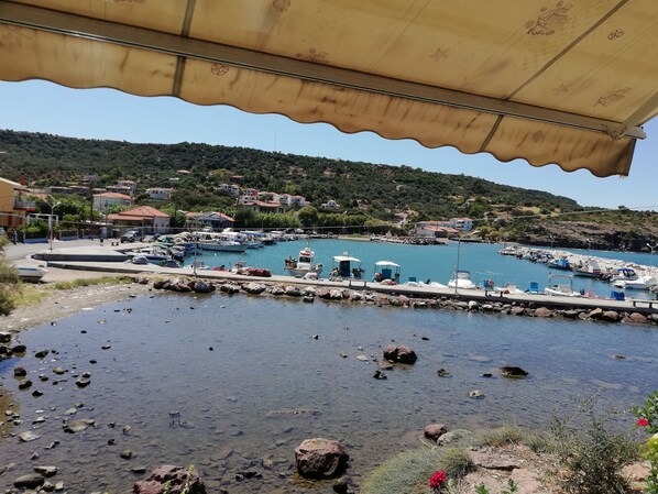 Marina - Fotis apartments and house (Nees Kidonies)