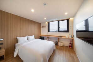 Doppelzimmer, Nichtraucher | Schreibtisch, schallisolierte Zimmer, kostenloses WLAN