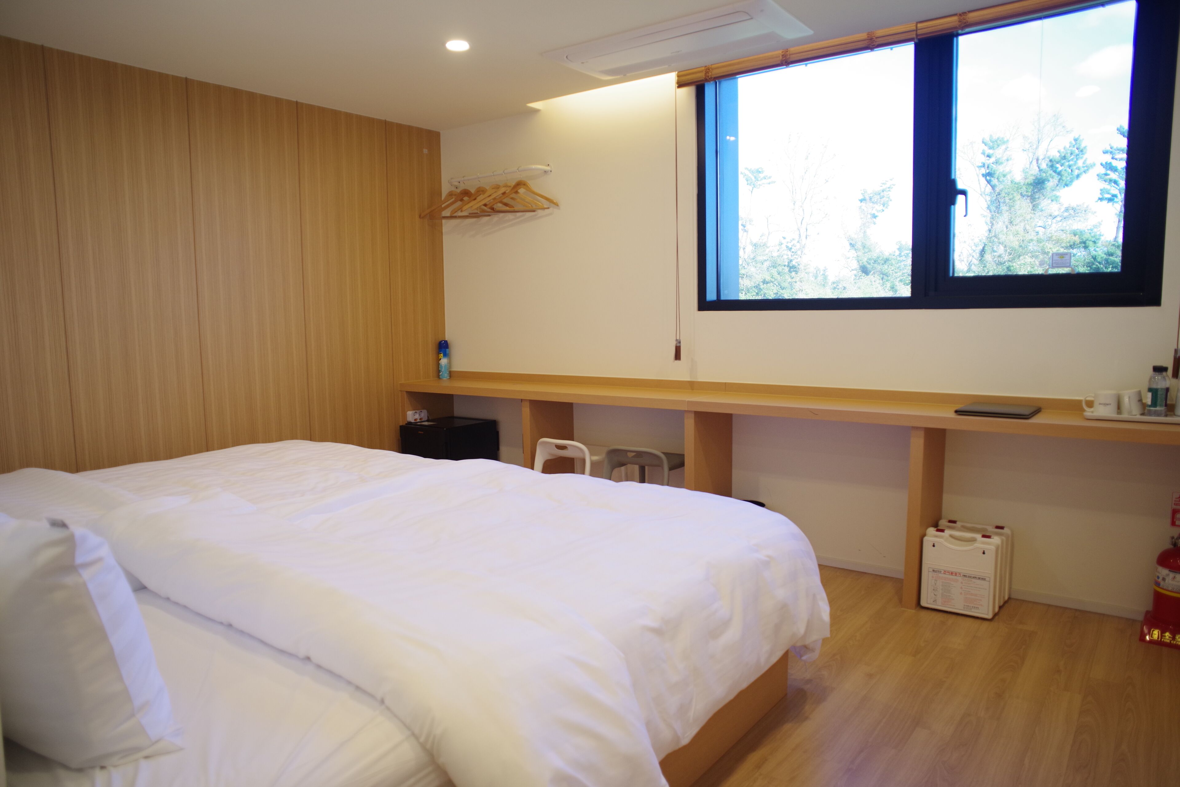 triple room, non smoking | desk, soundproofing, free wifi