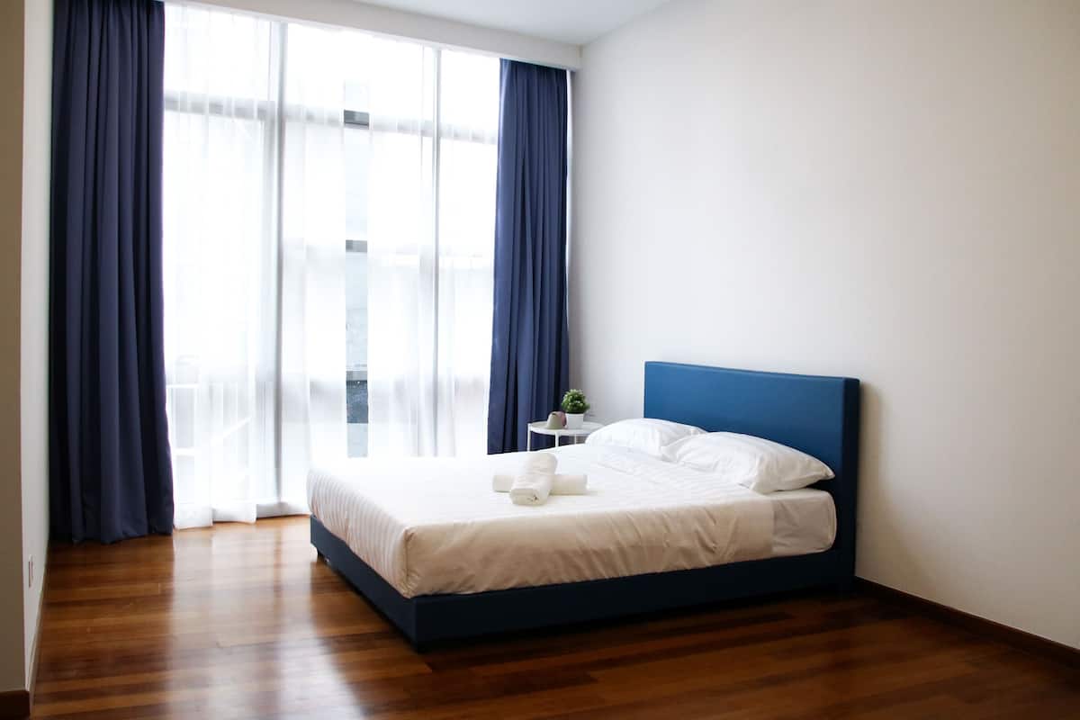 Deluxe Apartment, 2 Bedrooms, City View | Individually decorated, desk, iron/ironing board, rollaway beds