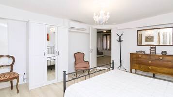 Apartment, 1 Bedroom | 1 bedroom, iron/ironing board, free cots/infant beds, free WiFi