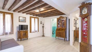 Apartment, 1 Bedroom | Room amenity