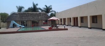 トシーズブ ストップオーバー モーテル