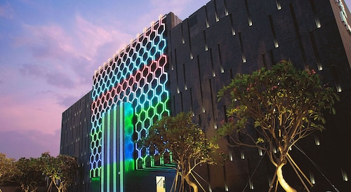 ロイヤル グループ モーテル フォン シャン ブランチ (高雄御宿Motel - 鳳山館)