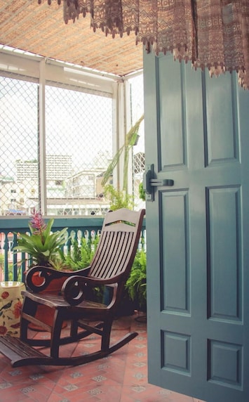 Authentic Chinese Room & Private Garden
