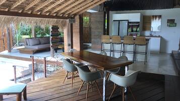 Tropical Bedrooms Villa with Private Pool | Woonruimte