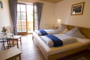 Apartment, Terrace, Garden View | Laptop workspace, blackout drapes, iron/ironing board, free WiFi - Gut Grasleiten (Huglfing)