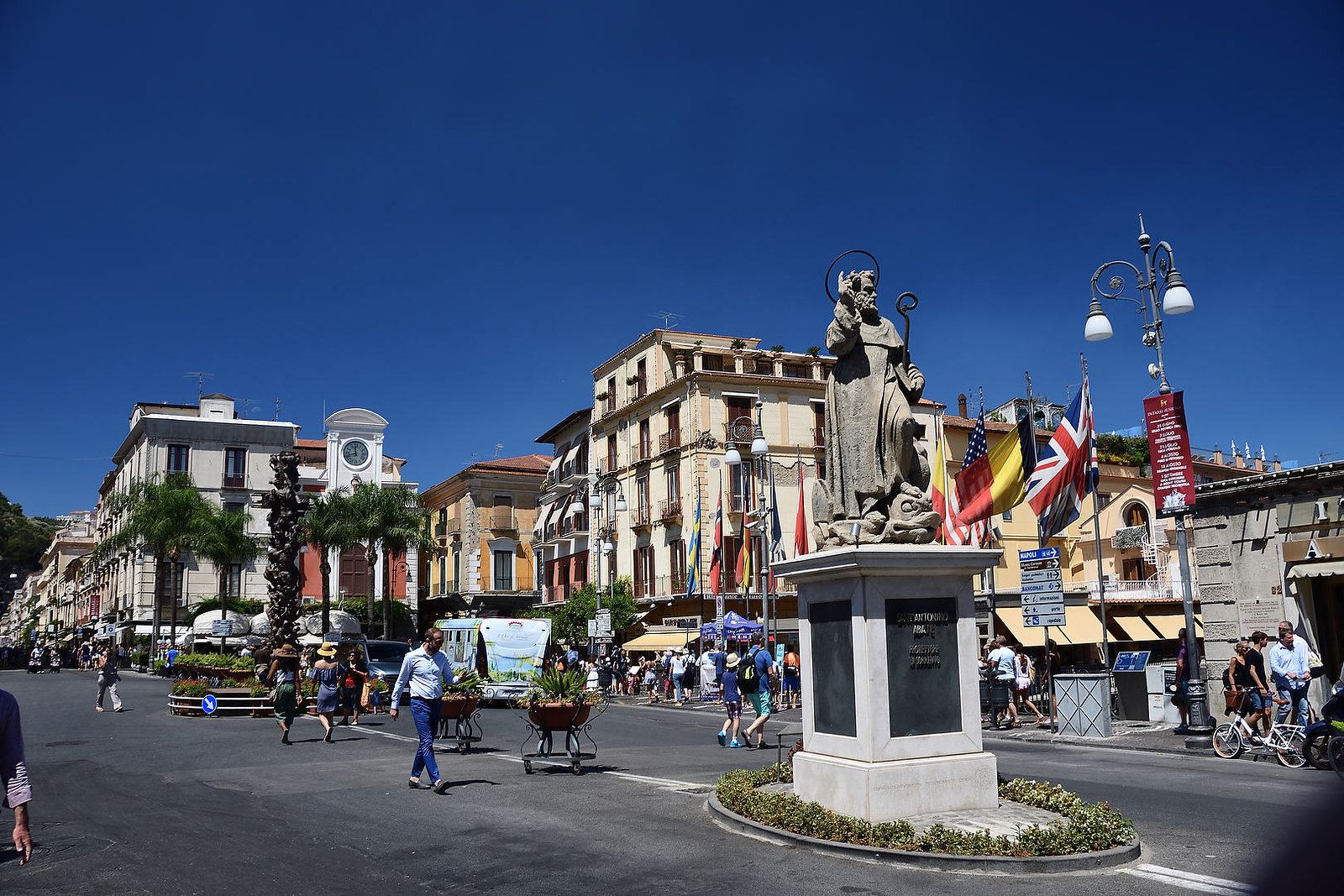 Photo - Maison Bon Bon