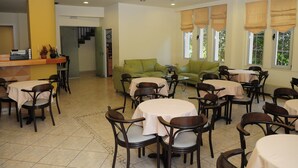 Unclassified image, 3 of 31, button - Hotel Pantheon (Markopoulo Mesogaias)