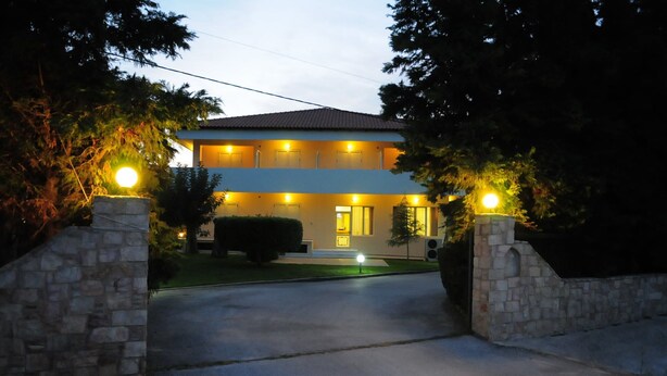 Unclassified image, 1 of 31, button - Hotel Pantheon (Markopoulo Mesogaias)