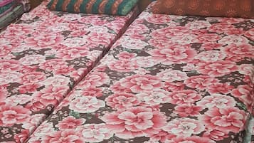 Kamar Double Ekonomi, 1 Tempat Tidur Twin Besar | Ruang keluarga