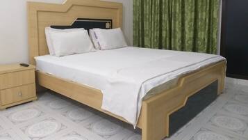 Basic Double Room, 1 Queen Bed | Premium bedding, memory-foam beds, soundproofing, free WiFi