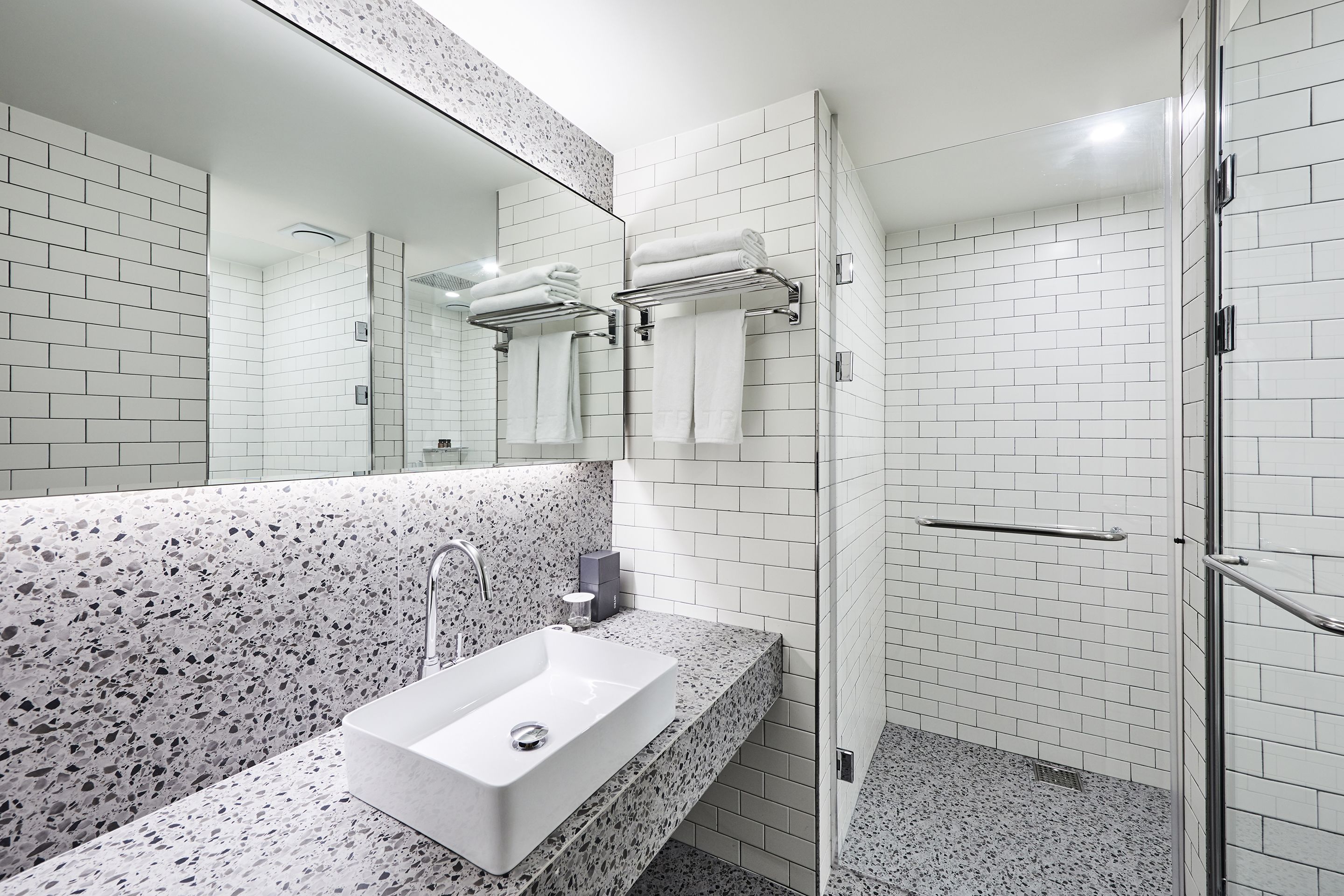 desk, soundproofing, free wifi, bed sheets