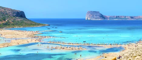 Vlak bij het strand