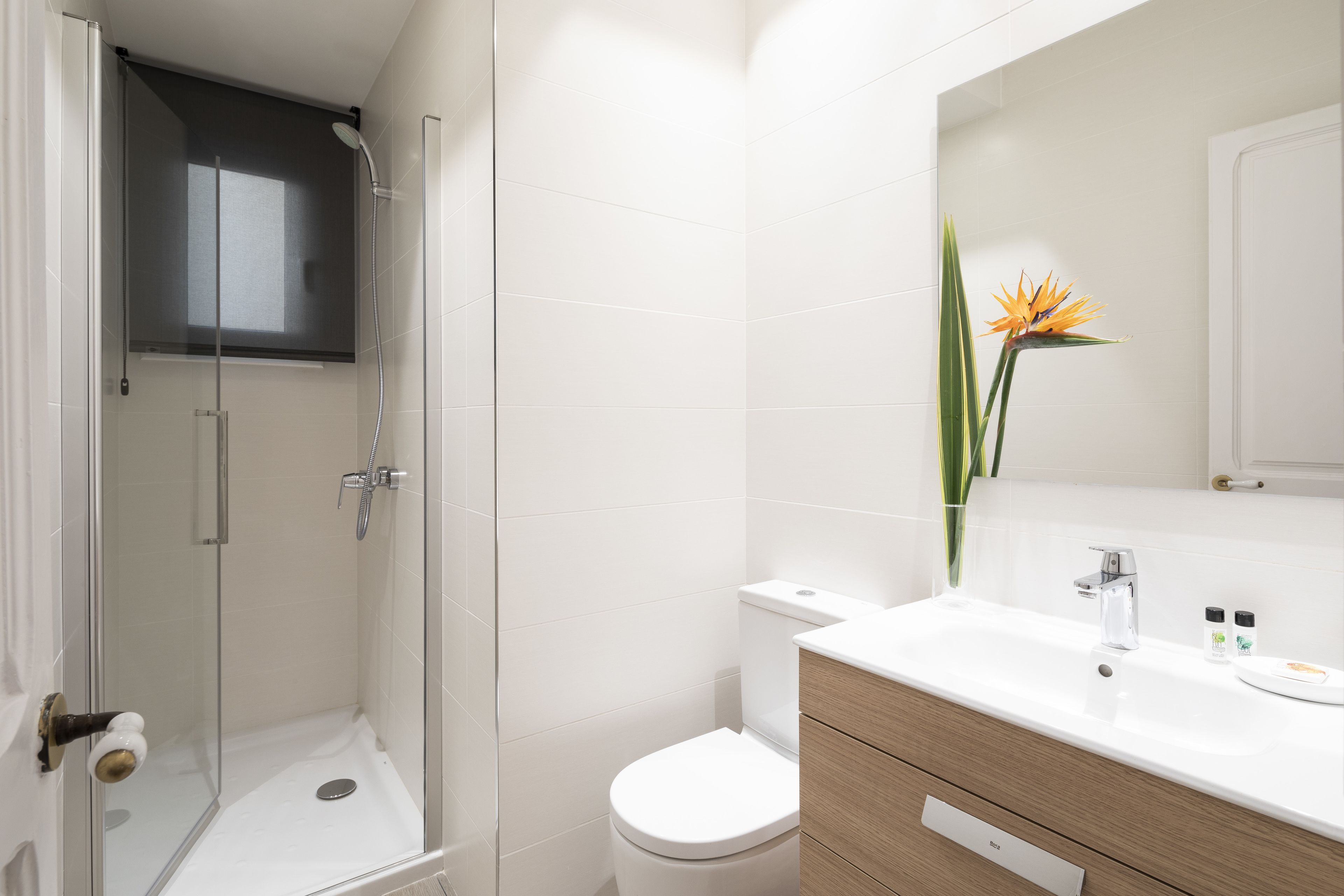 Design-Apartment, 2 Schlafzimmer | Badezimmer | Dusche, kostenlose Toilettenartikel, Haartrockner, Handtücher