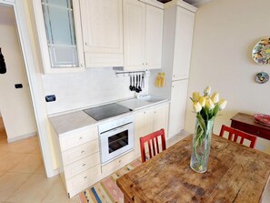 Fridge, microwave, dishwasher