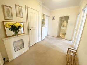 Living area - Stylish Apartments next to Buckingham Palace (London)