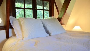 4 bedrooms, iron/ironing board, free WiFi, bed sheets - Set consisting of a cottage for 4 people and 2 suites in the annex (Fort-Moville)