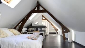 4 Schlafzimmer, Bügeleisen/Bügelbrett, kostenloses WLAN, Bettwäsche