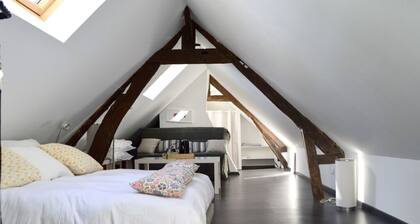 Set consisting of a cottage for 4 people and 2 suites in the annex