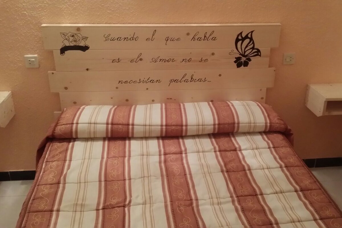Wifi gratis y ropa de cama 