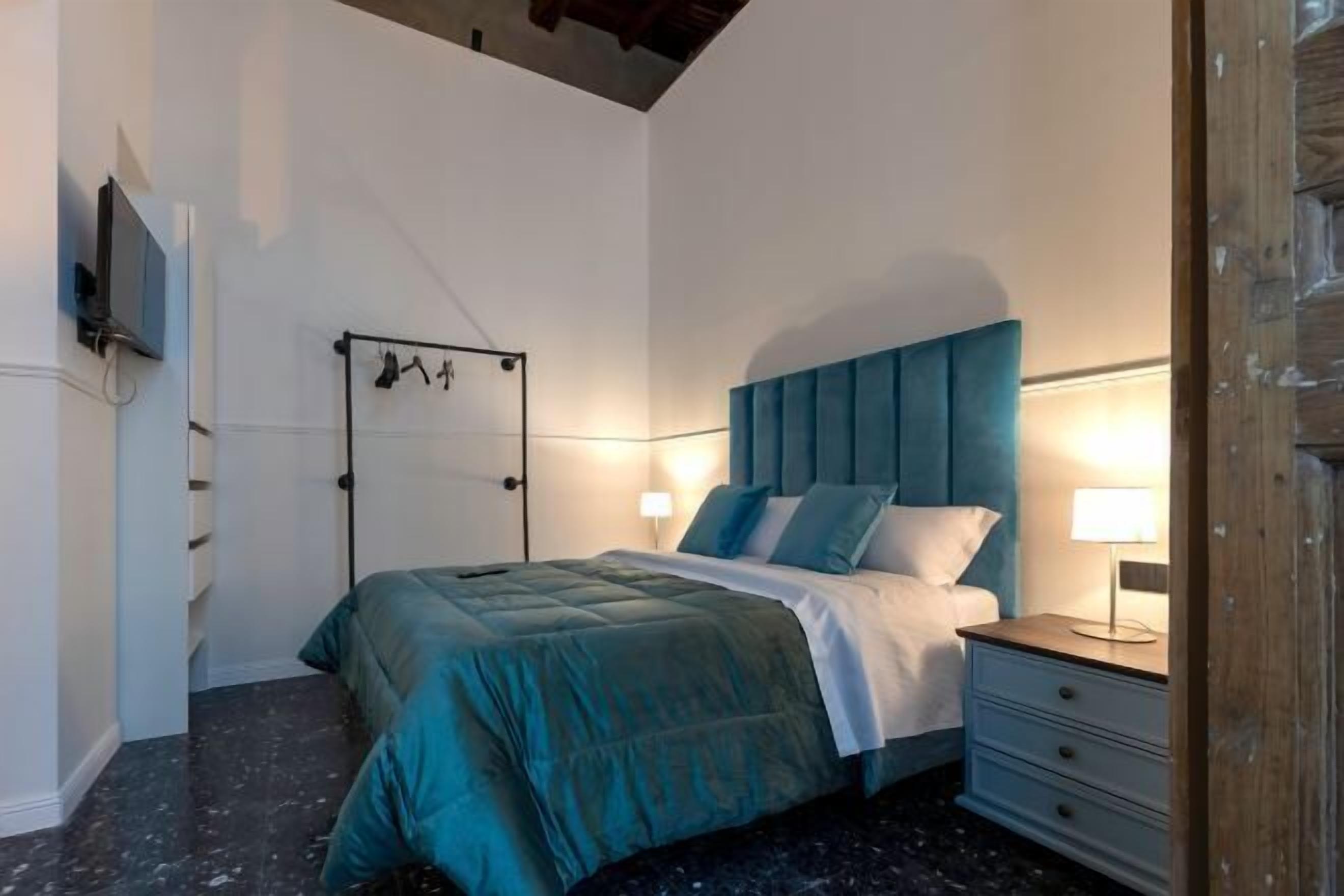 Caja de seguridad en la habitación, escritorio, cunas y wifi gratis 