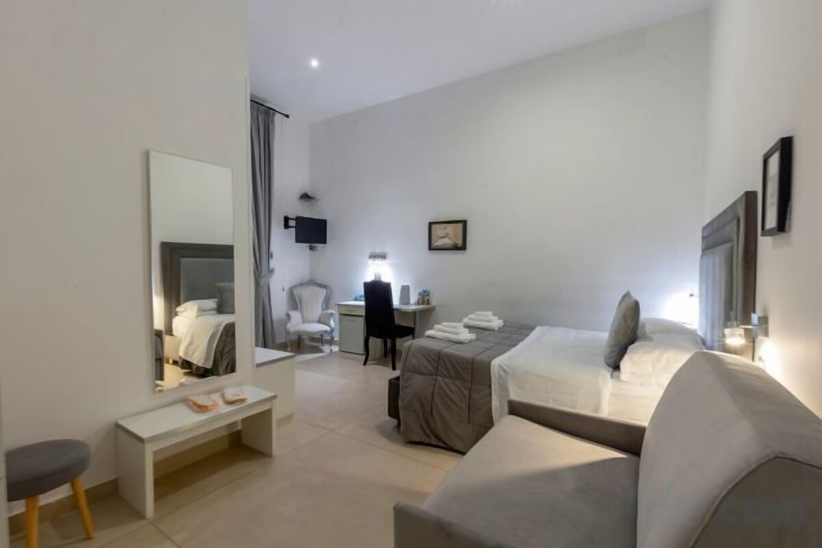 In-room safe, desk, cots/infant beds, free WiFi