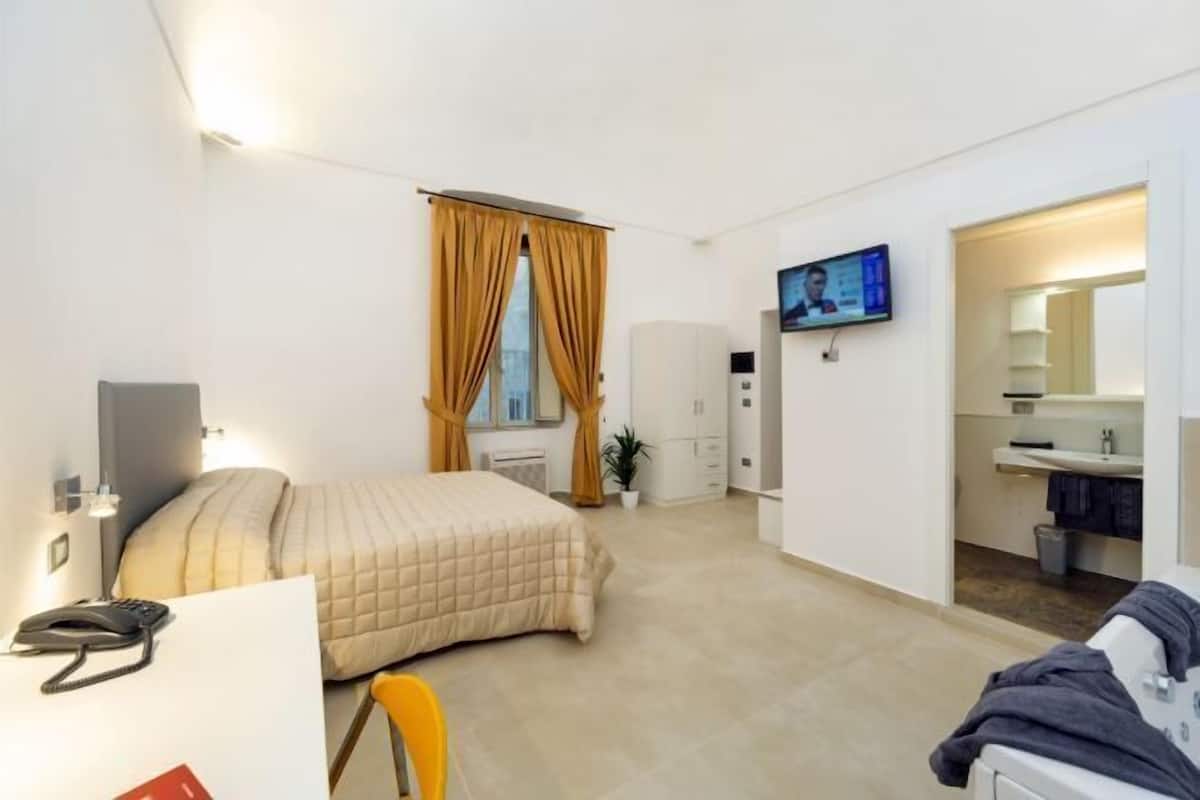 In-room safe, desk, cribs (surcharge), WiFi (free)