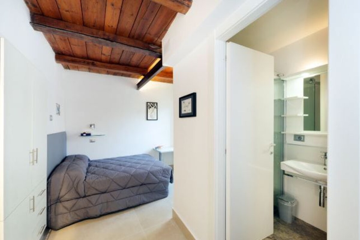 In-room safe, desk, cots/infant beds, free WiFi