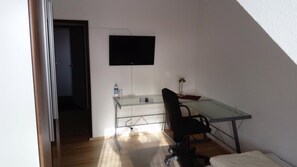 Phòng đơn Business, 1 giường cỡ king, không hút thuốc | Tiện nghi tại phòng