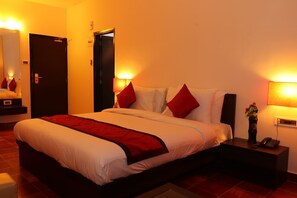 Egyptian cotton sheets, premium bedding, down comforters