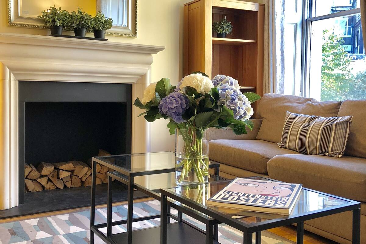 Comfort Duplex, 2 Bedrooms, City View | Living area