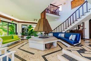 Interior - RENT4REST SESIMBRA 4BDR OCEAN VIEW AND PRIVATE POOL VILLA (Sesimbra)