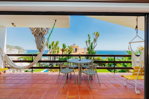 Panoramic Ocean View Villa & Pool in Sesimbra by Rent4Rest