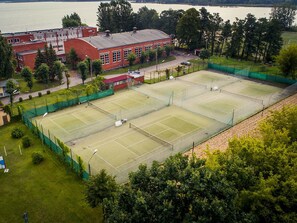Tennis court