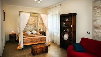 Suite estudio superior, 1 habitación (La Piuma Rossa) | Ropa de cama de alta calidad, edredón, decoración personalizada y cunas